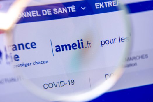 Capture d’écran du site Ameli.fr montrant les services en ligne pour suivre ses remboursements, déclarer des changements administratifs et accéder à ses droits de santé.